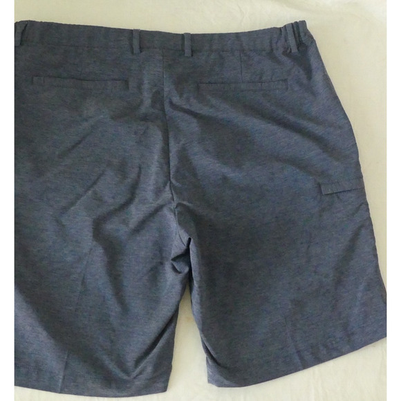 Greg Norman Golf Shorts Men's Sz 38 Blue/Gray Tech Cargo Leg Pocket Performance - Picture 9 of 11